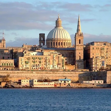 Appartement Urban Elegance 1br Gem In Gziras Hotspot Gzira